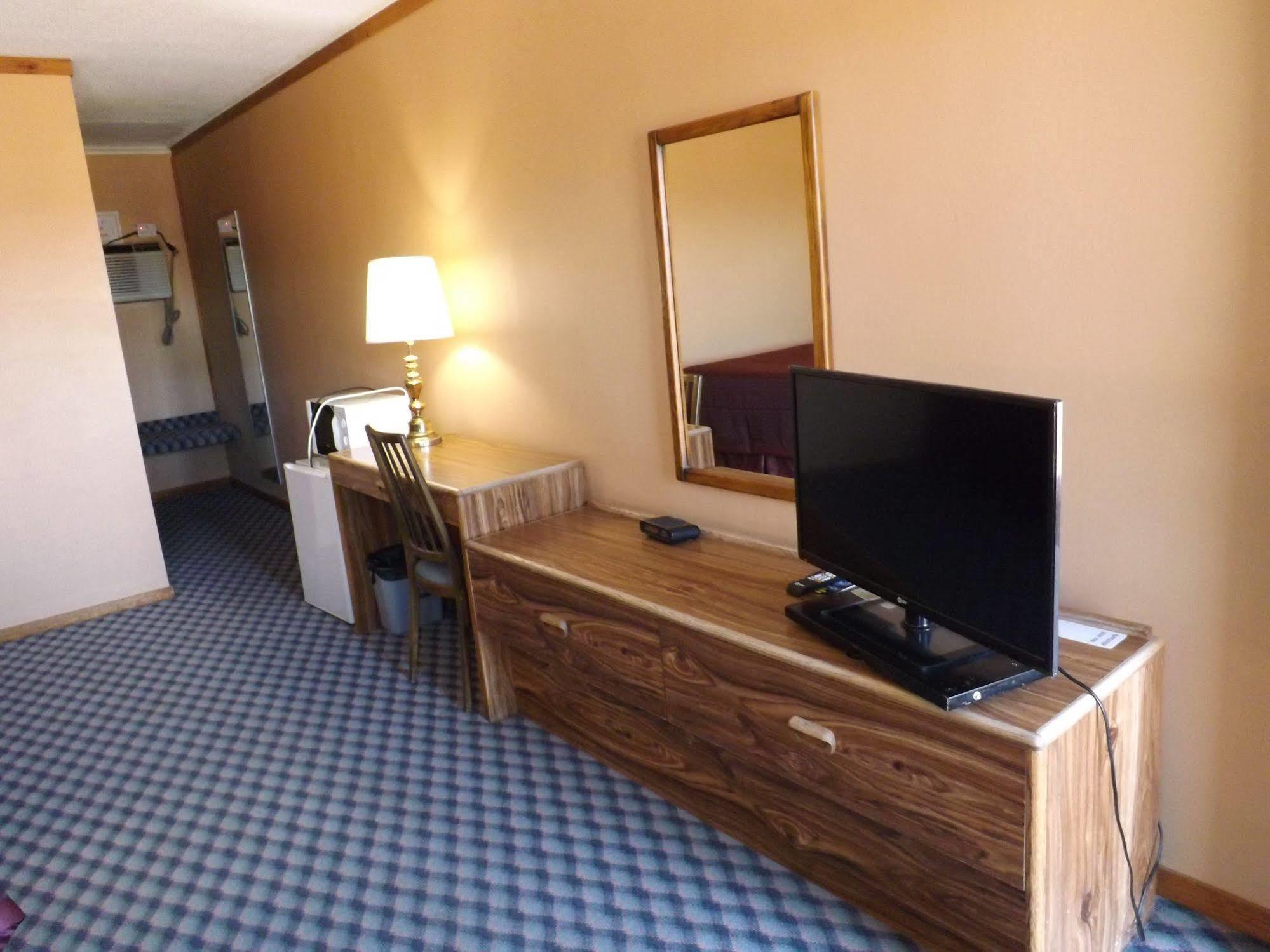 Tristar Inn Xpress Tucumcari Exterior photo
